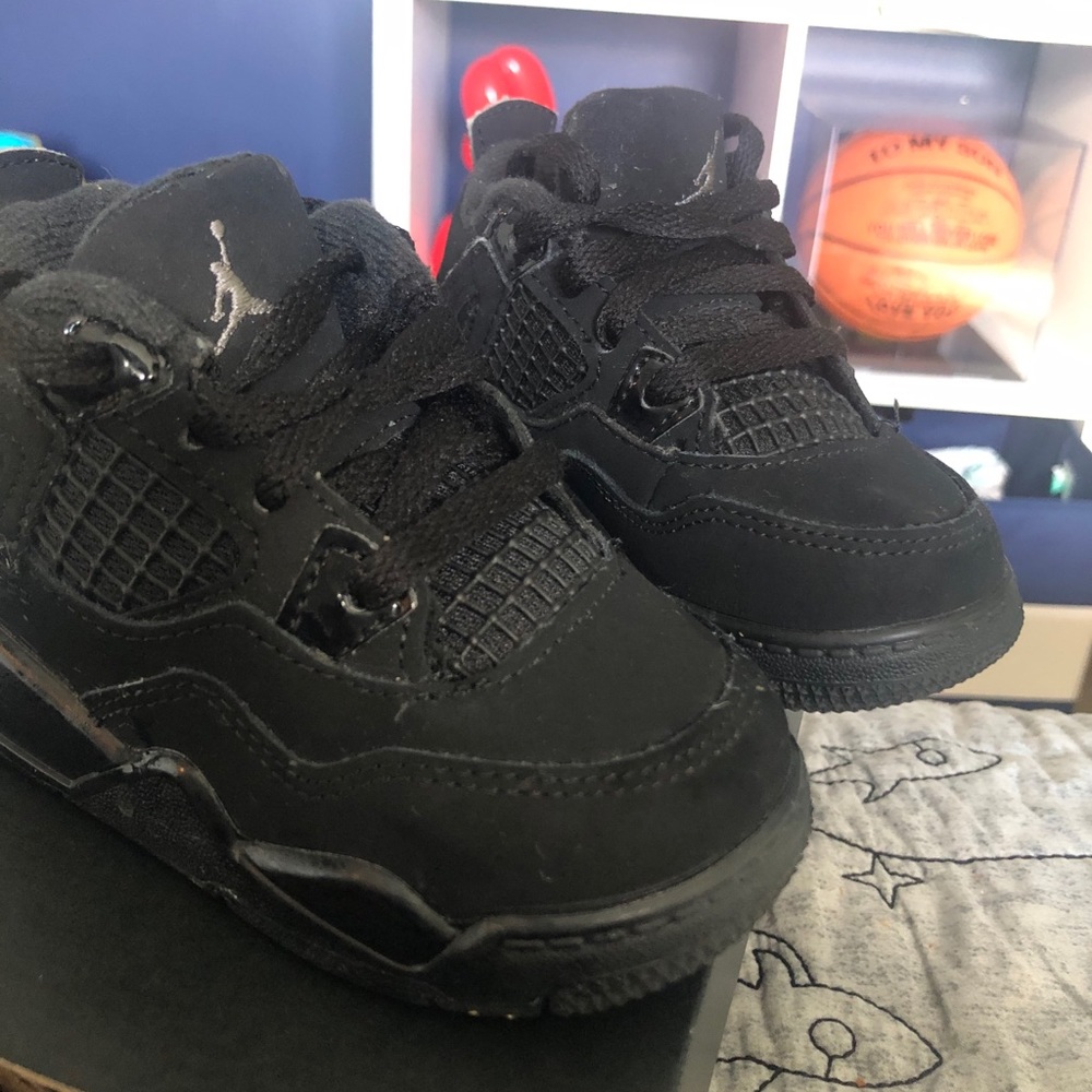 Jordan 4s